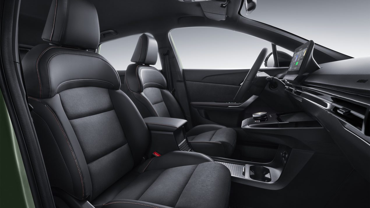Front-seat-1270×714